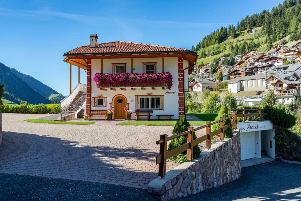 Artitsch Apartment Santa Cristina Val Gardena Bagian luar foto